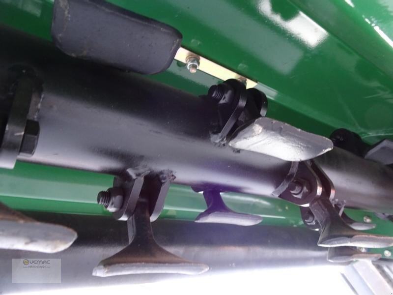 Novi Malčer sa čekićima Vemac EFM125 125cm Mulcher Schlegelmulcher Hammerschlegel NEU: slika Novi Malčer sa čekićima Vemac EFM125 125cm Mulcher Schlegelmulcher Hammerschlegel NEU