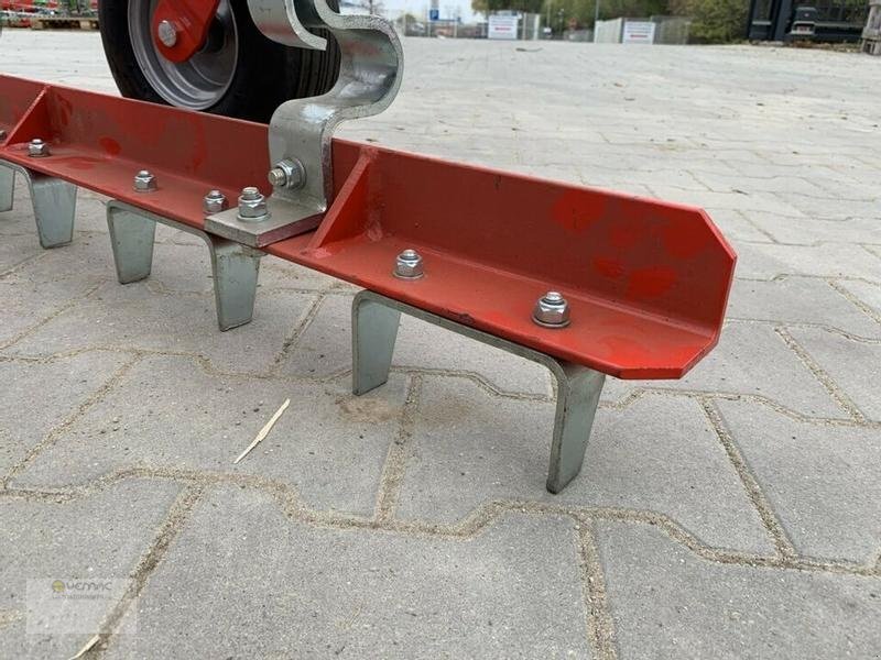 Novi Opružna drljača Vemac Front Wiesenstriegel 300cm 3m Frontstriegel Striegel Schleppe NEU: slika Novi Opružna drljača Vemac Front Wiesenstriegel 300cm 3m Frontstriegel Striegel Schleppe NEU