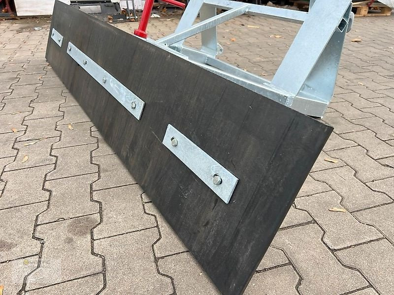 Novi Nož Vemac Gummischieber 200 Verstellbar EURO Gülleschieber Mistschieber NEU: slika Novi Nož Vemac Gummischieber 200 Verstellbar EURO Gülleschieber Mistschieber NEU