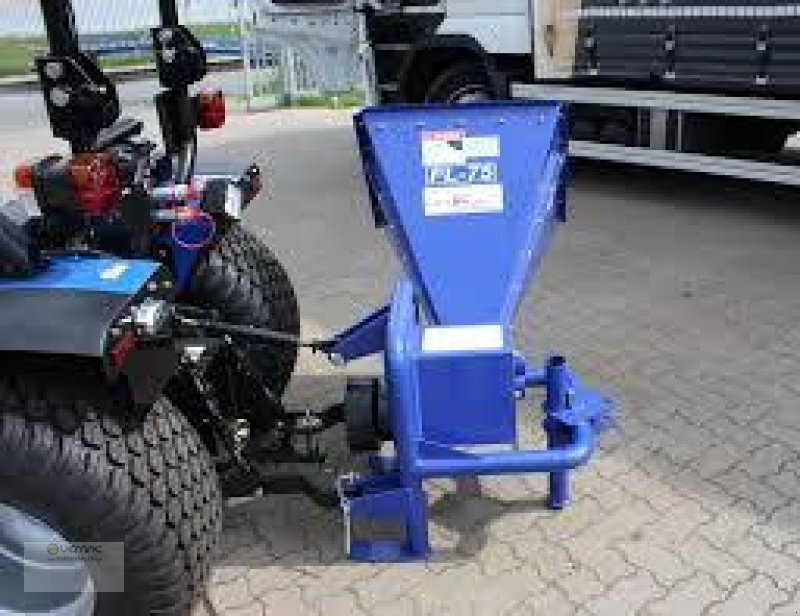 Vemac Holzhacker TR75 Grobhäcksler Hacker Häcksler Schredder NEU - Drobilica za drvo: slika Vemac Holzhacker TR75 Grobhäcksler Hacker Häcksler Schredder NEU - Drobilica za drvo Vemac Holzhacker TR75 Grobhäcksler Hacker Häcksler Schredder NEU - Drobilica za drvo: slika Vemac Holzhacker TR75 Grobhäcksler Hacker Häcksler Schredder NEU - Drobilica za drvo