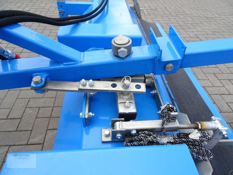 Novi Metla Vemac Kehrmaschine 150cm Kehrbürste Schlepper Traktor Gabelstapler NEU: slika Novi Metla Vemac Kehrmaschine 150cm Kehrbürste Schlepper Traktor Gabelstapler NEU Novi Metla Vemac Kehrmaschine 150cm Kehrbürste Schlepper Traktor Gabelstapler NEU: slika Novi Metla Vemac Kehrmaschine 150cm Kehrbürste Schlepper Traktor Gabelstapler NEU