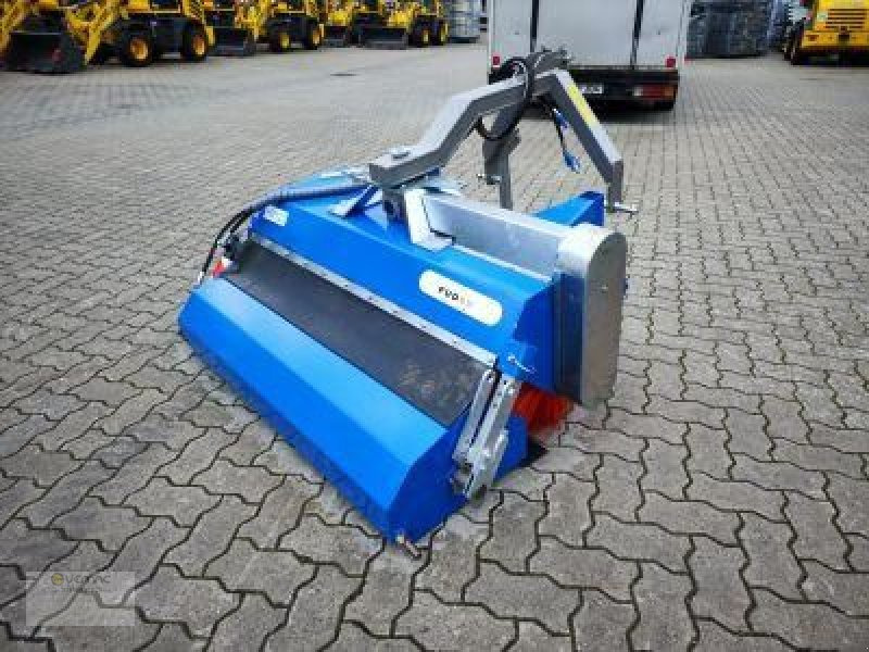 Vemac Kehrmaschine FM180 180cm Kehrbesen Bürste Traktor Zapfwelle NEU - Metla: slika Vemac Kehrmaschine FM180 180cm Kehrbesen Bürste Traktor Zapfwelle NEU - Metla Vemac Kehrmaschine FM180 180cm Kehrbesen Bürste Traktor Zapfwelle NEU - Metla: slika Vemac Kehrmaschine FM180 180cm Kehrbesen Bürste Traktor Zapfwelle NEU - Metla