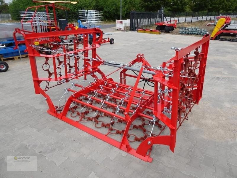 Vemac WKJ6 6m Wiesenstriegel Wiesenschleppe Striegel Schleppe NEU - Drljača s lancem: slika Vemac WKJ6 6m Wiesenstriegel Wiesenschleppe Striegel Schleppe NEU - Drljača s lancem Vemac WKJ6 6m Wiesenstriegel Wiesenschleppe Striegel Schleppe NEU - Drljača s lancem: slika Vemac WKJ6 6m Wiesenstriegel Wiesenschleppe Striegel Schleppe NEU - Drljača s lancem