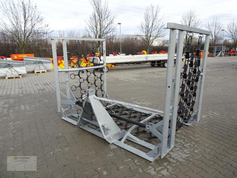 Vemac Wiesenschleppe 6m 600cm hydraulisch Schleppe Egge Striegel NEU - Drljača s lancem: slika Vemac Wiesenschleppe 6m 600cm hydraulisch Schleppe Egge Striegel NEU - Drljača s lancem Vemac Wiesenschleppe 6m 600cm hydraulisch Schleppe Egge Striegel NEU - Drljača s lancem: slika Vemac Wiesenschleppe 6m 600cm hydraulisch Schleppe Egge Striegel NEU - Drljača s lancem