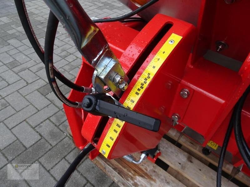 Novi Rasipač gnojiva Vemac Zweischeibenstreuer 2000KG Streuer Winterdienst Traktor NEU: slika Novi Rasipač gnojiva Vemac Zweischeibenstreuer 2000KG Streuer Winterdienst Traktor NEU