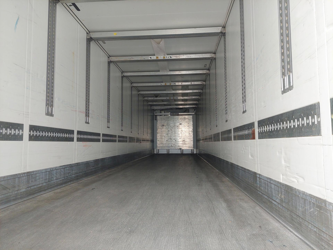 2018 Schmitz Cargobull SKO Double Deck FP 60 ThermoKing SLXi 300 Lifting Axle - Poluprikolica hladnjača: slika 2018 Schmitz Cargobull SKO Double Deck FP 60 ThermoKing SLXi 300 Lifting Axle - Poluprikolica hladnjača 2018 Schmitz Cargobull SKO Double Deck FP 60 ThermoKing SLXi 300 Lifting Axle - Poluprikolica hladnjača: slika 2018 Schmitz Cargobull SKO Double Deck FP 60 ThermoKing SLXi 300 Lifting Axle - Poluprikolica hladnjača