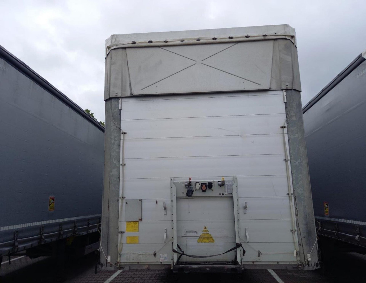 2021 Schmitz Cargobull SCS24/L Varios - Poluprikolica s ceradom: slika 2021 Schmitz Cargobull SCS24/L Varios - Poluprikolica s ceradom 2021 Schmitz Cargobull SCS24/L Varios - Poluprikolica s ceradom: slika 2021 Schmitz Cargobull SCS24/L Varios - Poluprikolica s ceradom