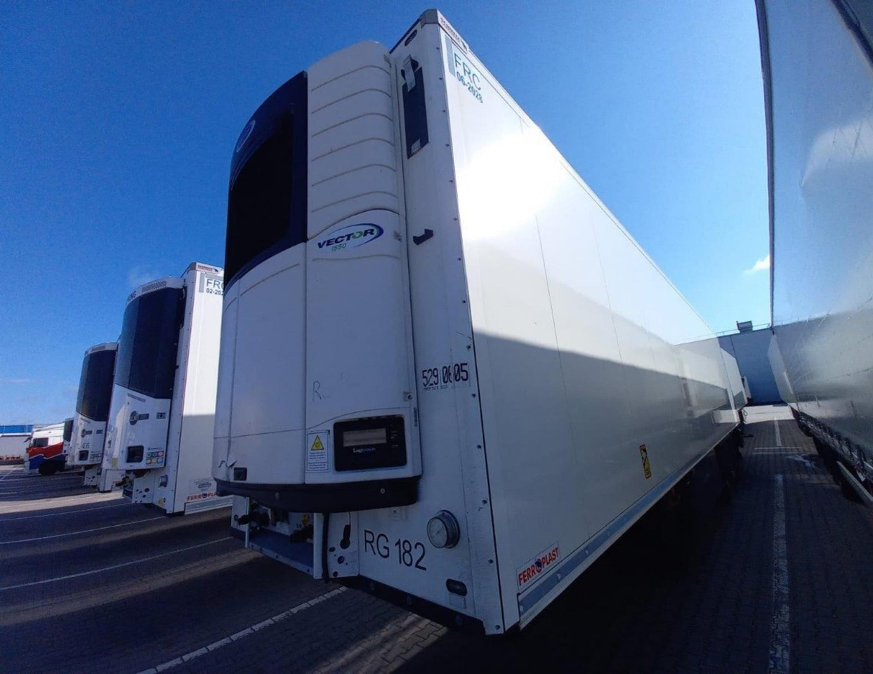 2022 Schmitz Cargobull SKO FP 45 Carrier Vector 1550 - Poluprikolica hladnjača: slika 2022 Schmitz Cargobull SKO FP 45 Carrier Vector 1550 - Poluprikolica hladnjača 2022 Schmitz Cargobull SKO FP 45 Carrier Vector 1550 - Poluprikolica hladnjača: slika 2022 Schmitz Cargobull SKO FP 45 Carrier Vector 1550 - Poluprikolica hladnjača