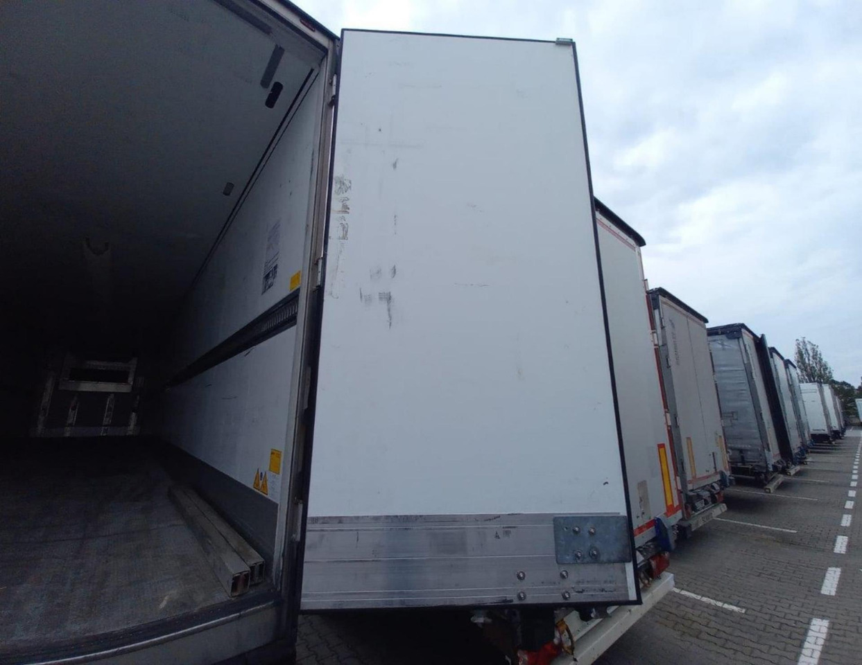 2022 Schmitz Cargobull SKO FP 45 Carrier Vector 1550 - Poluprikolica hladnjača: slika 2022 Schmitz Cargobull SKO FP 45 Carrier Vector 1550 - Poluprikolica hladnjača 2022 Schmitz Cargobull SKO FP 45 Carrier Vector 1550 - Poluprikolica hladnjača: slika 2022 Schmitz Cargobull SKO FP 45 Carrier Vector 1550 - Poluprikolica hladnjača