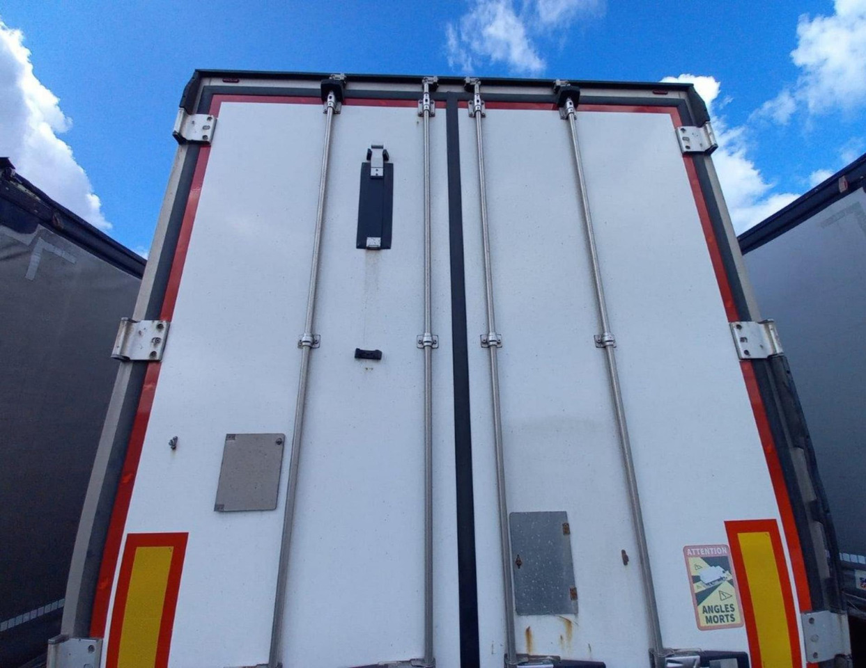 2022 Schmitz Cargobull SKO FP 60 ThermoKing SLXi 300 - Poluprikolica hladnjača: slika 2022 Schmitz Cargobull SKO FP 60 ThermoKing SLXi 300 - Poluprikolica hladnjača 2022 Schmitz Cargobull SKO FP 60 ThermoKing SLXi 300 - Poluprikolica hladnjača: slika 2022 Schmitz Cargobull SKO FP 60 ThermoKing SLXi 300 - Poluprikolica hladnjača