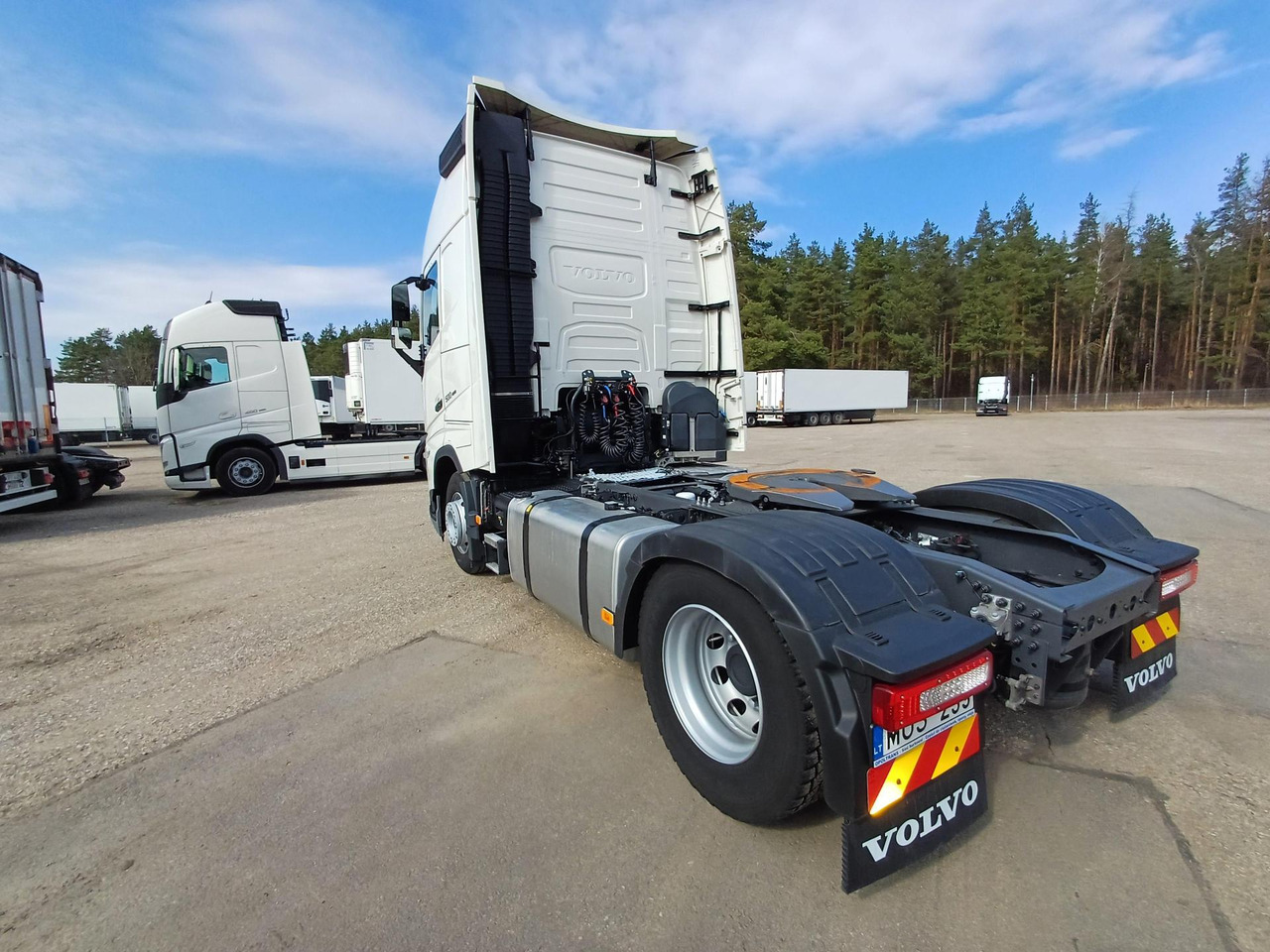 2023 Volvo FH 500 Globetrotter XL - Tegljač: slika 2023 Volvo FH 500 Globetrotter XL - Tegljač 2023 Volvo FH 500 Globetrotter XL - Tegljač: slika 2023 Volvo FH 500 Globetrotter XL - Tegljač