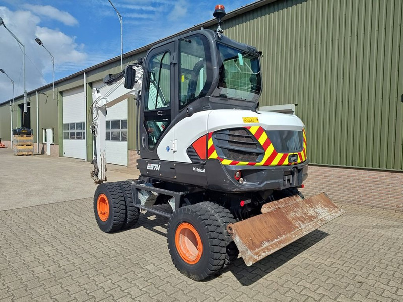 Bobcat E57W - Bager na kotačima: slika Bobcat E57W - Bager na kotačima Bobcat E57W - Bager na kotačima: slika Bobcat E57W - Bager na kotačima