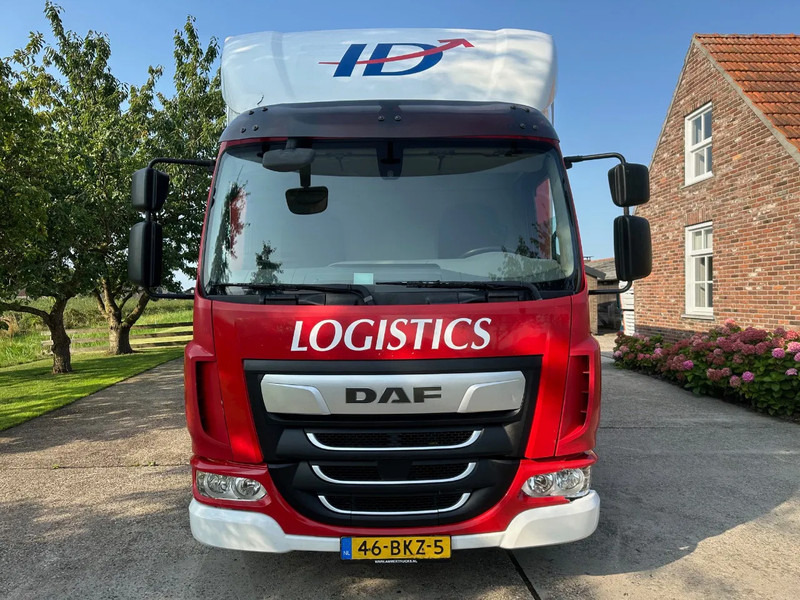 DAF LF 210 / NL TRUCK / LOW KM / EURO 6 / BOX + TAILLIFT / 12t / NEW APK - Kamion sandučar: slika DAF LF 210 / NL TRUCK / LOW KM / EURO 6 / BOX + TAILLIFT / 12t / NEW APK - Kamion sandučar DAF LF 210 / NL TRUCK / LOW KM / EURO 6 / BOX + TAILLIFT / 12t / NEW APK - Kamion sandučar: slika DAF LF 210 / NL TRUCK / LOW KM / EURO 6 / BOX + TAILLIFT / 12t / NEW APK - Kamion sandučar