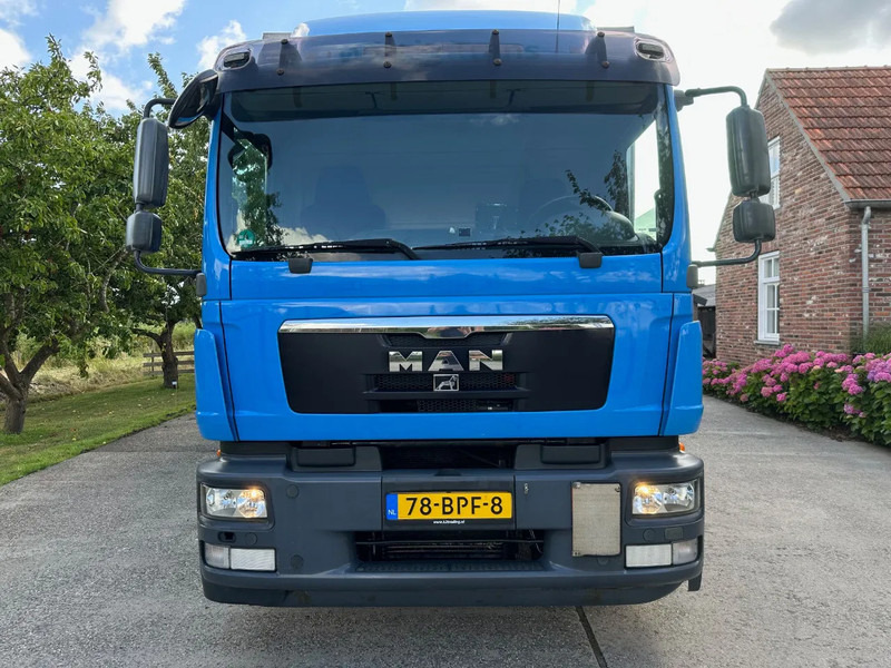 MAN TGM 15.250 / NL TRUCK / EURO 5 / SLIDING ROOF / BOX + TAILLIFT / FULL AIR / NAVI - Kamion sandučar: slika MAN TGM 15.250 / NL TRUCK / EURO 5 / SLIDING ROOF / BOX + TAILLIFT / FULL AIR / NAVI - Kamion sandučar MAN TGM 15.250 / NL TRUCK / EURO 5 / SLIDING ROOF / BOX + TAILLIFT / FULL AIR / NAVI - Kamion sandučar: slika MAN TGM 15.250 / NL TRUCK / EURO 5 / SLIDING ROOF / BOX + TAILLIFT / FULL AIR / NAVI - Kamion sandučar