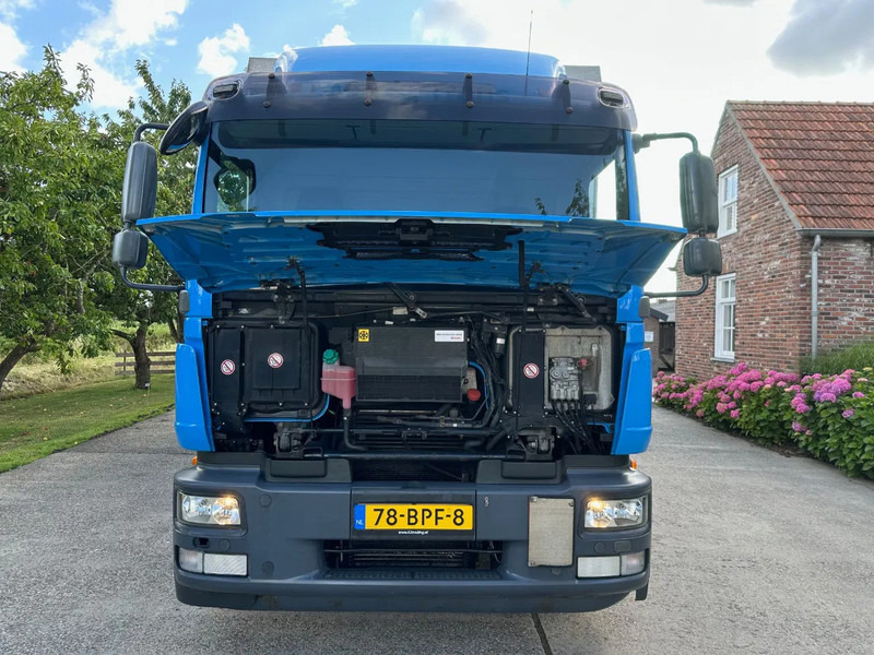 MAN TGM 15.250 / NL TRUCK / EURO 5 / SLIDING ROOF / BOX + TAILLIFT / FULL AIR / NAVI - Kamion sandučar: slika MAN TGM 15.250 / NL TRUCK / EURO 5 / SLIDING ROOF / BOX + TAILLIFT / FULL AIR / NAVI - Kamion sandučar MAN TGM 15.250 / NL TRUCK / EURO 5 / SLIDING ROOF / BOX + TAILLIFT / FULL AIR / NAVI - Kamion sandučar: slika MAN TGM 15.250 / NL TRUCK / EURO 5 / SLIDING ROOF / BOX + TAILLIFT / FULL AIR / NAVI - Kamion sandučar