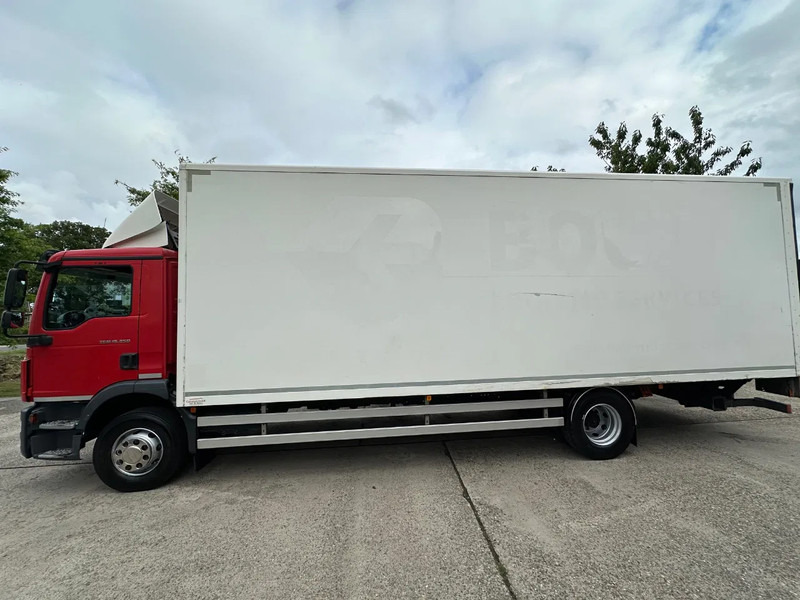 Kamion sandučar MAN TGM 15.250 / NL TRUCK / EURO 6 / NEW TYRES / NEW TACHO!! / BOX + LOADLIFT 2t: slika Kamion sandučar MAN TGM 15.250 / NL TRUCK / EURO 6 / NEW TYRES / NEW TACHO!! / BOX + LOADLIFT 2t