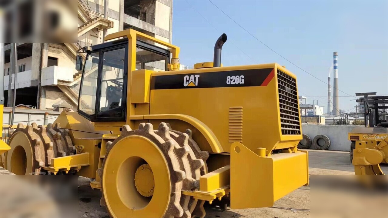 CATERPILLAR 826G - Kompaktor: slika CATERPILLAR 826G - Kompaktor CATERPILLAR 826G - Kompaktor: slika CATERPILLAR 826G - Kompaktor