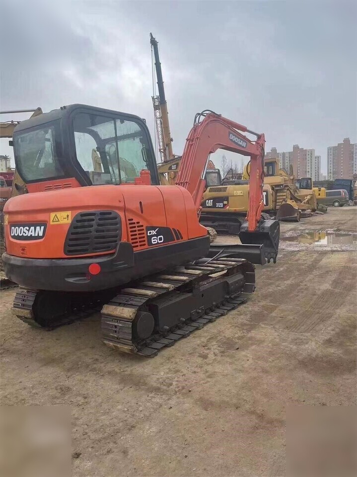 DOOSAN DX60 - Bager gusjeničar: slika DOOSAN DX60 - Bager gusjeničar DOOSAN DX60 - Bager gusjeničar: slika DOOSAN DX60 - Bager gusjeničar