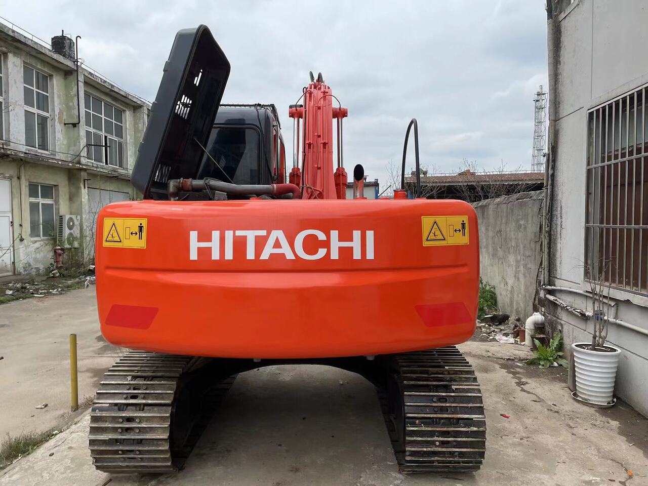 HITACHI zaxis120 - Bager gusjeničar: slika HITACHI zaxis120 - Bager gusjeničar HITACHI zaxis120 - Bager gusjeničar: slika HITACHI zaxis120 - Bager gusjeničar