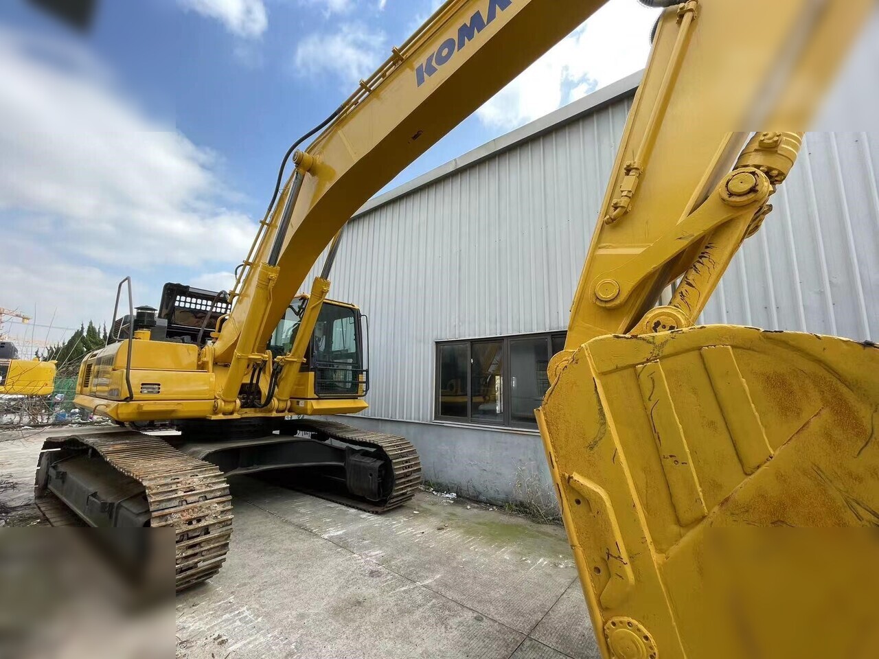 KOMATSU PC400-8 - Bager gusjeničar: slika KOMATSU PC400-8 - Bager gusjeničar KOMATSU PC400-8 - Bager gusjeničar: slika KOMATSU PC400-8 - Bager gusjeničar