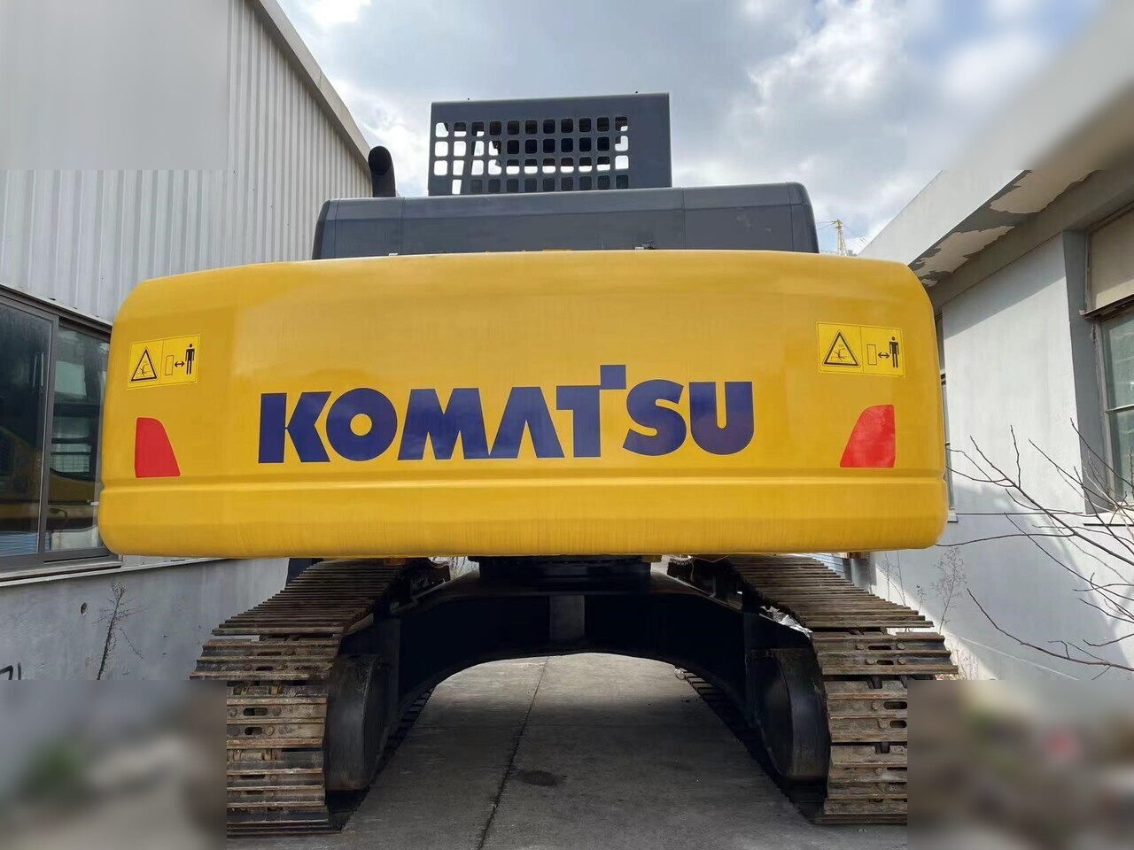KOMATSU PC400-8 - Bager gusjeničar: slika KOMATSU PC400-8 - Bager gusjeničar KOMATSU PC400-8 - Bager gusjeničar: slika KOMATSU PC400-8 - Bager gusjeničar