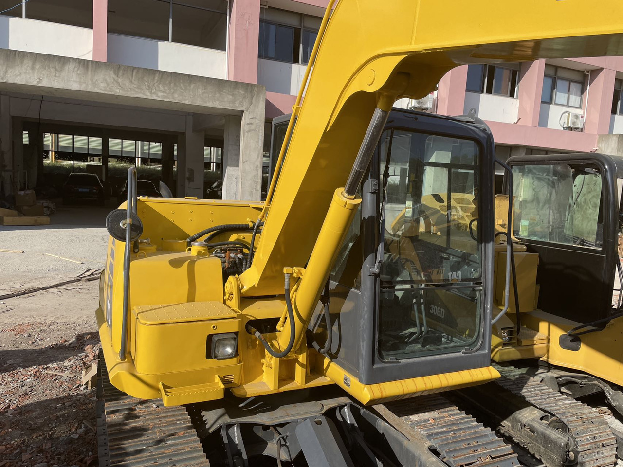 KOMATSU PC70-8 - Mini bager: slika KOMATSU PC70-8 - Mini bager KOMATSU PC70-8 - Mini bager: slika KOMATSU PC70-8 - Mini bager