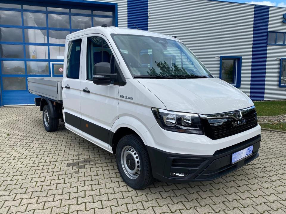 MAN TGE 3.140 Doka Pritsche Next Level *TEMPO*KLIMA*CAM*AHK*APP*PDC*INKL.19% MWST*SOFORT!* - Dostavno vozilo s ravnom platformom, Dostavno vozilo s dvostrukom kabinom: slika MAN TGE 3.140 Doka Pritsche Next Level *TEMPO*KLIMA*CAM*AHK*APP*PDC*INKL.19% MWST*SOFORT!* - Dostavno vozilo s ravnom platformom, Dostavno vozilo s dvostrukom kabinom MAN TGE 3.140 Doka Pritsche Next Level *TEMPO*KLIMA*CAM*AHK*APP*PDC*INKL.19% MWST*SOFORT!* - Dostavno vozilo s ravnom platformom, Dostavno vozilo s dvostrukom kabinom: slika MAN TGE 3.140 Doka Pritsche Next Level *TEMPO*KLIMA*CAM*AHK*APP*PDC*INKL.19% MWST*SOFORT!* - Dostavno vozilo s ravnom platformom, Dostavno vozilo s dvostrukom kabinom