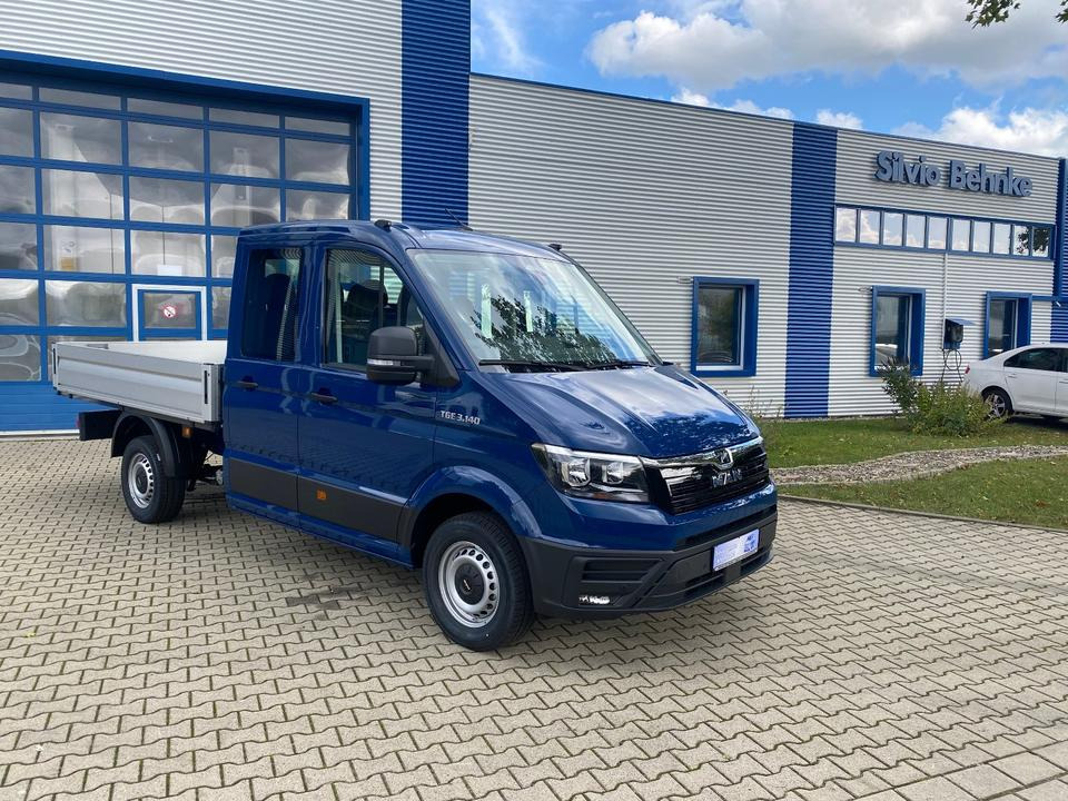MAN TGE 3.140 Doka Pritsche Next Level *TEMPO*KLIMA*CAM*AHK*APP*PDC*INKL.19% MWST*SOFORT!* - Dostavno vozilo s ravnom platformom, Dostavno vozilo s dvostrukom kabinom: slika MAN TGE 3.140 Doka Pritsche Next Level *TEMPO*KLIMA*CAM*AHK*APP*PDC*INKL.19% MWST*SOFORT!* - Dostavno vozilo s ravnom platformom, Dostavno vozilo s dvostrukom kabinom MAN TGE 3.140 Doka Pritsche Next Level *TEMPO*KLIMA*CAM*AHK*APP*PDC*INKL.19% MWST*SOFORT!* - Dostavno vozilo s ravnom platformom, Dostavno vozilo s dvostrukom kabinom: slika MAN TGE 3.140 Doka Pritsche Next Level *TEMPO*KLIMA*CAM*AHK*APP*PDC*INKL.19% MWST*SOFORT!* - Dostavno vozilo s ravnom platformom, Dostavno vozilo s dvostrukom kabinom