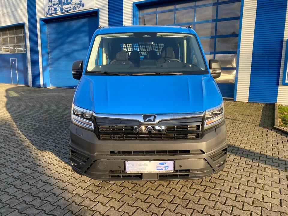 MAN TGE 3.180 4x4 Doka Pritsche Lang *INKL.19% MWT* AUTOMATIK*LED*CAM*AHK*TEMPO*STANDHZG*UVM* - Dostavno vozilo s ravnom platformom, Dostavno vozilo s dvostrukom kabinom: slika MAN TGE 3.180 4x4 Doka Pritsche Lang *INKL.19% MWT* AUTOMATIK*LED*CAM*AHK*TEMPO*STANDHZG*UVM* - Dostavno vozilo s ravnom platformom, Dostavno vozilo s dvostrukom kabinom MAN TGE 3.180 4x4 Doka Pritsche Lang *INKL.19% MWT* AUTOMATIK*LED*CAM*AHK*TEMPO*STANDHZG*UVM* - Dostavno vozilo s ravnom platformom, Dostavno vozilo s dvostrukom kabinom: slika MAN TGE 3.180 4x4 Doka Pritsche Lang *INKL.19% MWT* AUTOMATIK*LED*CAM*AHK*TEMPO*STANDHZG*UVM* - Dostavno vozilo s ravnom platformom, Dostavno vozilo s dvostrukom kabinom
