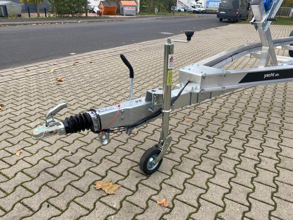 Prikolica za plovila Martz Bootstrailer / Bootsanhänger 3500Kg inkl. Gratis Lieferung *INKL.19% MWST*: slika Prikolica za plovila Martz Bootstrailer / Bootsanhänger 3500Kg inkl. Gratis Lieferung *INKL.19% MWST*