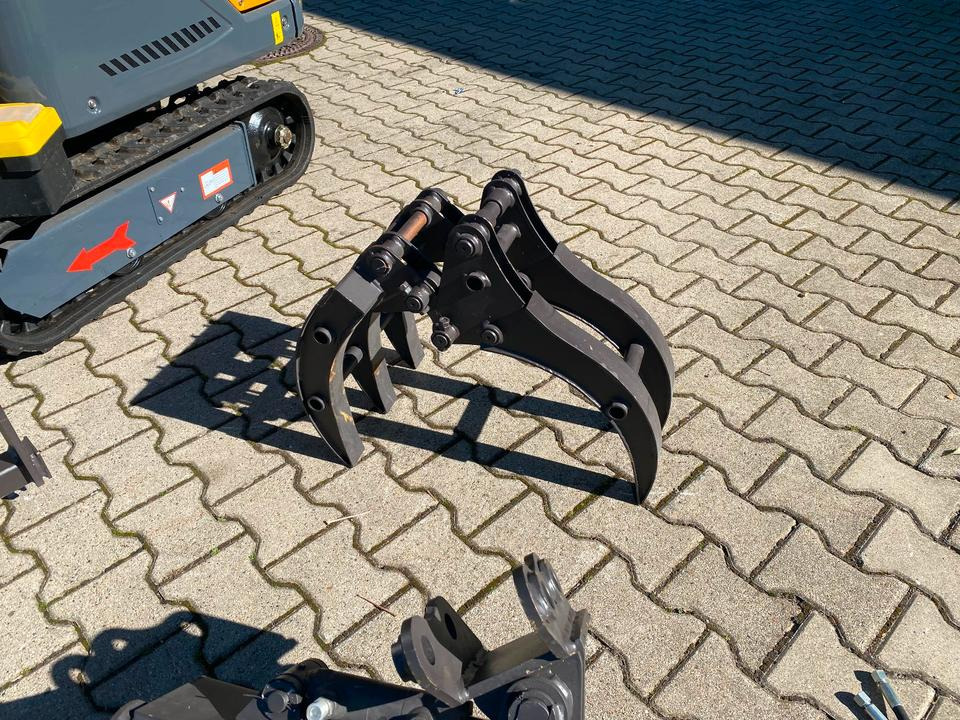 Mini bager Minibagger BK1250KSR inkl. Zubehörpaket Groß *INKL.19% MWST*KUBOTA*SCHWENKARM*VERSTELLFAHRW*SOFORT!*: slika Mini bager Minibagger BK1250KSR inkl. Zubehörpaket Groß *INKL.19% MWST*KUBOTA*SCHWENKARM*VERSTELLFAHRW*SOFORT!*