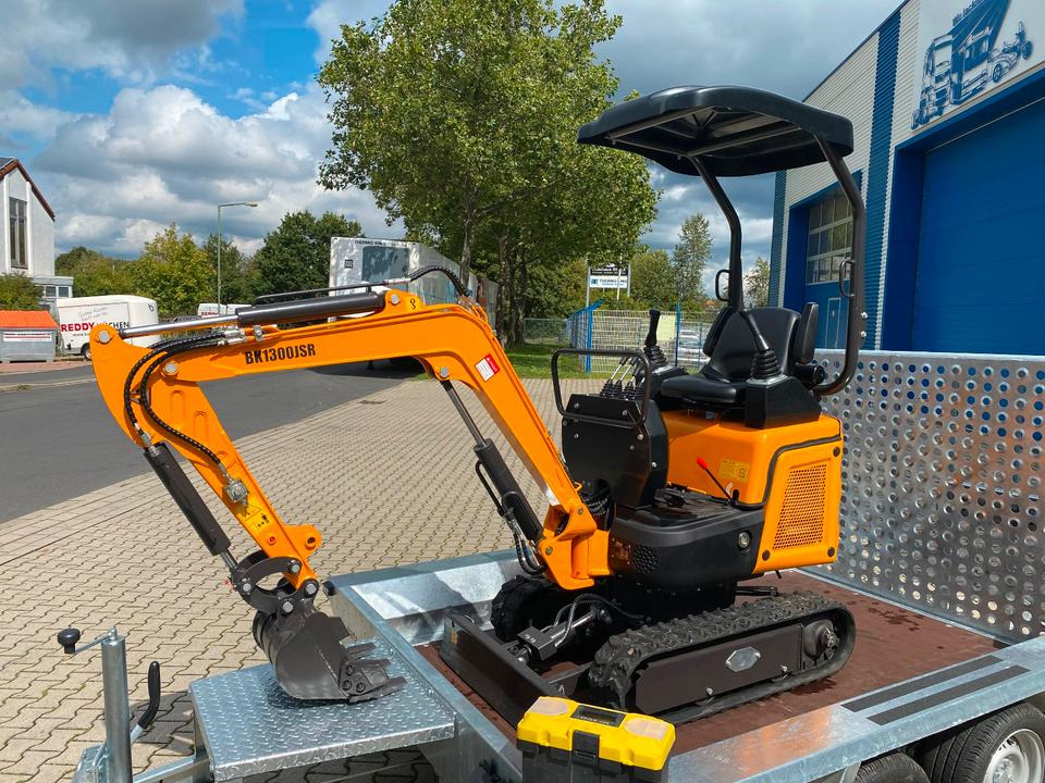 Minibagger BK1300JSR + Anhänger + Zubehör *INKL.19% MWST*BERGER KRAUS*KUBOTA*JOYSTICK*SCHENKWARM*SOFORT!* - Mini bager, Prikolica: slika Minibagger BK1300JSR + Anhänger + Zubehör *INKL.19% MWST*BERGER KRAUS*KUBOTA*JOYSTICK*SCHENKWARM*SOFORT!* - Mini bager, Prikolica Minibagger BK1300JSR + Anhänger + Zubehör *INKL.19% MWST*BERGER KRAUS*KUBOTA*JOYSTICK*SCHENKWARM*SOFORT!* - Mini bager, Prikolica: slika Minibagger BK1300JSR + Anhänger + Zubehör *INKL.19% MWST*BERGER KRAUS*KUBOTA*JOYSTICK*SCHENKWARM*SOFORT!* - Mini bager, Prikolica