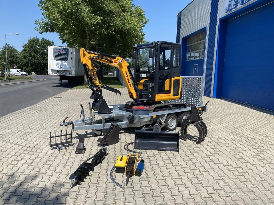 Minibagger BK2000KSR + Tieflader + Zubehör *INKL.19% MWST*BERGER KRAUS*YANMAR*SCHWENKARM* VERSTELLFAHRWERK* - Mini bager, Prikolica: slika Minibagger BK2000KSR + Tieflader + Zubehör *INKL.19% MWST*BERGER KRAUS*YANMAR*SCHWENKARM* VERSTELLFAHRWERK* - Mini bager, Prikolica Minibagger BK2000KSR + Tieflader + Zubehör *INKL.19% MWST*BERGER KRAUS*YANMAR*SCHWENKARM* VERSTELLFAHRWERK* - Mini bager, Prikolica: slika Minibagger BK2000KSR + Tieflader + Zubehör *INKL.19% MWST*BERGER KRAUS*YANMAR*SCHWENKARM* VERSTELLFAHRWERK* - Mini bager, Prikolica