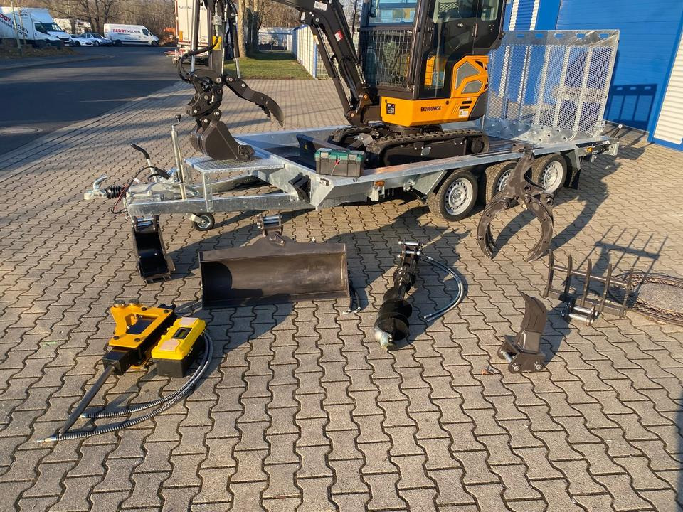 Minibagger BK2000NKSR + Tieflader + Zubehör *INKL.19% MWST*BERGER KRAUS*KUBOTA* KLIMA*SCHWENKARM*VERSTELLFAHRWERK* - Mini bager, Prikolica: slika Minibagger BK2000NKSR + Tieflader + Zubehör *INKL.19% MWST*BERGER KRAUS*KUBOTA* KLIMA*SCHWENKARM*VERSTELLFAHRWERK* - Mini bager, Prikolica Minibagger BK2000NKSR + Tieflader + Zubehör *INKL.19% MWST*BERGER KRAUS*KUBOTA* KLIMA*SCHWENKARM*VERSTELLFAHRWERK* - Mini bager, Prikolica: slika Minibagger BK2000NKSR + Tieflader + Zubehör *INKL.19% MWST*BERGER KRAUS*KUBOTA* KLIMA*SCHWENKARM*VERSTELLFAHRWERK* - Mini bager, Prikolica
