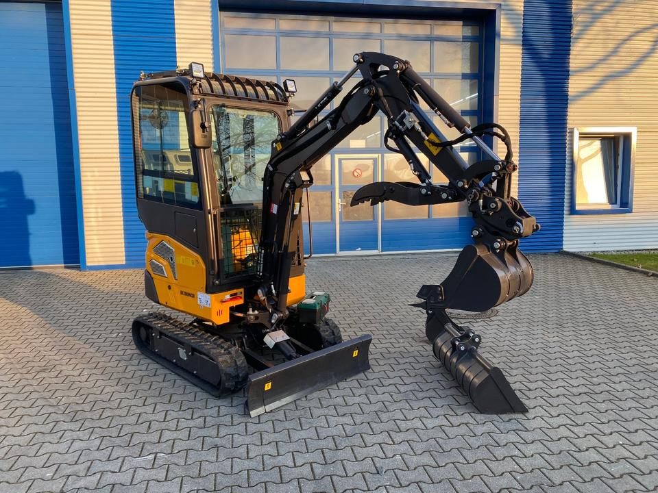 Minibagger BK2000NKSR inkl. Schaufelpaket *INKL.19% MWST*BERGER KRAUS*KUBOTA* KLIMA*SCHWENKARM*VERSTELLFAHRWERK* - Mini bager: slika Minibagger BK2000NKSR inkl. Schaufelpaket *INKL.19% MWST*BERGER KRAUS*KUBOTA* KLIMA*SCHWENKARM*VERSTELLFAHRWERK* - Mini bager Minibagger BK2000NKSR inkl. Schaufelpaket *INKL.19% MWST*BERGER KRAUS*KUBOTA* KLIMA*SCHWENKARM*VERSTELLFAHRWERK* - Mini bager: slika Minibagger BK2000NKSR inkl. Schaufelpaket *INKL.19% MWST*BERGER KRAUS*KUBOTA* KLIMA*SCHWENKARM*VERSTELLFAHRWERK* - Mini bager