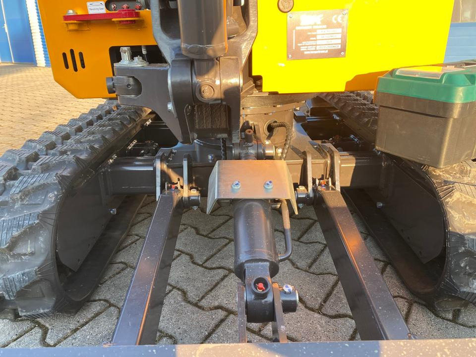 Mini bager Minibagger BK2000NKSR inkl. Zubehörpaket *INKL.19% MWST*BERGER KRAUS*KUBOTA* KLIMA*SCHWENKARM*VERSTELLFAHRWERK*: slika Mini bager Minibagger BK2000NKSR inkl. Zubehörpaket *INKL.19% MWST*BERGER KRAUS*KUBOTA* KLIMA*SCHWENKARM*VERSTELLFAHRWERK* Mini bager Minibagger BK2000NKSR inkl. Zubehörpaket *INKL.19% MWST*BERGER KRAUS*KUBOTA* KLIMA*SCHWENKARM*VERSTELLFAHRWERK*: slika Mini bager Minibagger BK2000NKSR inkl. Zubehörpaket *INKL.19% MWST*BERGER KRAUS*KUBOTA* KLIMA*SCHWENKARM*VERSTELLFAHRWERK*