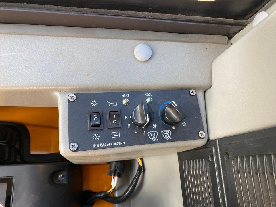 Mini bager Minibagger BK2000NKSR inkl. Zubehörpaket *INKL.19% MWST*BERGER KRAUS*KUBOTA* KLIMA*SCHWENKARM*VERSTELLFAHRWERK*: slika Mini bager Minibagger BK2000NKSR inkl. Zubehörpaket *INKL.19% MWST*BERGER KRAUS*KUBOTA* KLIMA*SCHWENKARM*VERSTELLFAHRWERK* Mini bager Minibagger BK2000NKSR inkl. Zubehörpaket *INKL.19% MWST*BERGER KRAUS*KUBOTA* KLIMA*SCHWENKARM*VERSTELLFAHRWERK*: slika Mini bager Minibagger BK2000NKSR inkl. Zubehörpaket *INKL.19% MWST*BERGER KRAUS*KUBOTA* KLIMA*SCHWENKARM*VERSTELLFAHRWERK*