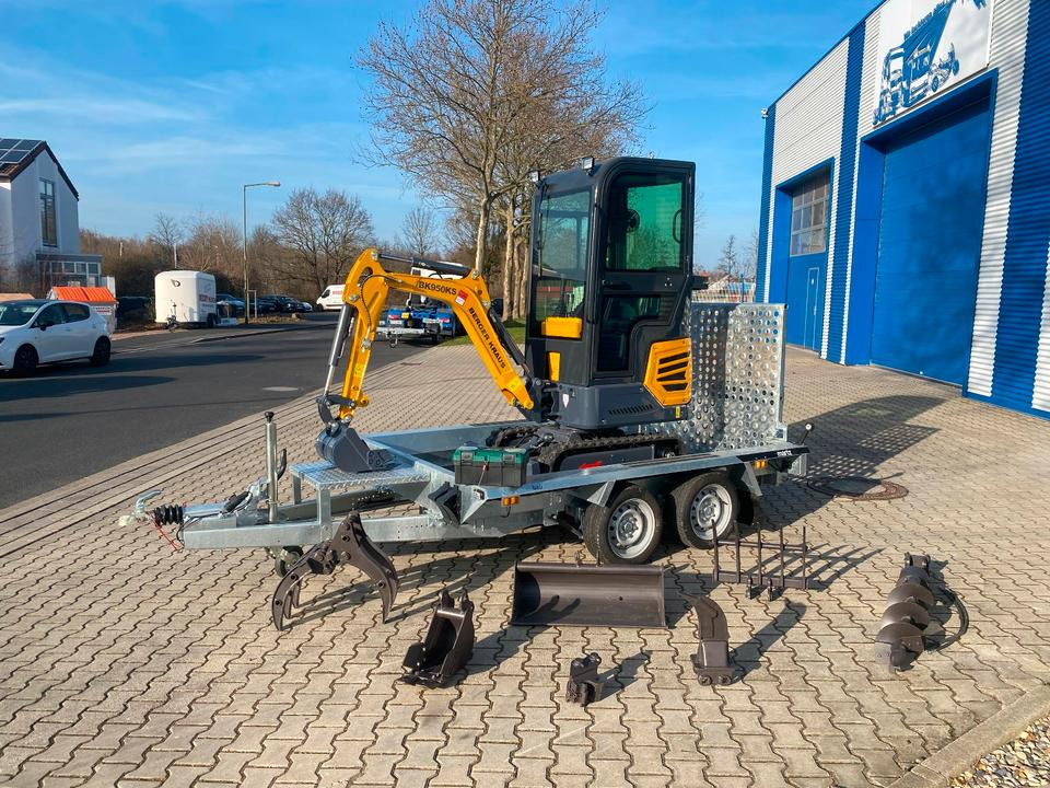 Minibagger BK950KS + Tieflader + Zubehör *INKL.19% MWST*BERGER KRAUS*KABINE*SOFORT!* - Mini bager, Prikolica: slika Minibagger BK950KS + Tieflader + Zubehör *INKL.19% MWST*BERGER KRAUS*KABINE*SOFORT!* - Mini bager, Prikolica Minibagger BK950KS + Tieflader + Zubehör *INKL.19% MWST*BERGER KRAUS*KABINE*SOFORT!* - Mini bager, Prikolica: slika Minibagger BK950KS + Tieflader + Zubehör *INKL.19% MWST*BERGER KRAUS*KABINE*SOFORT!* - Mini bager, Prikolica