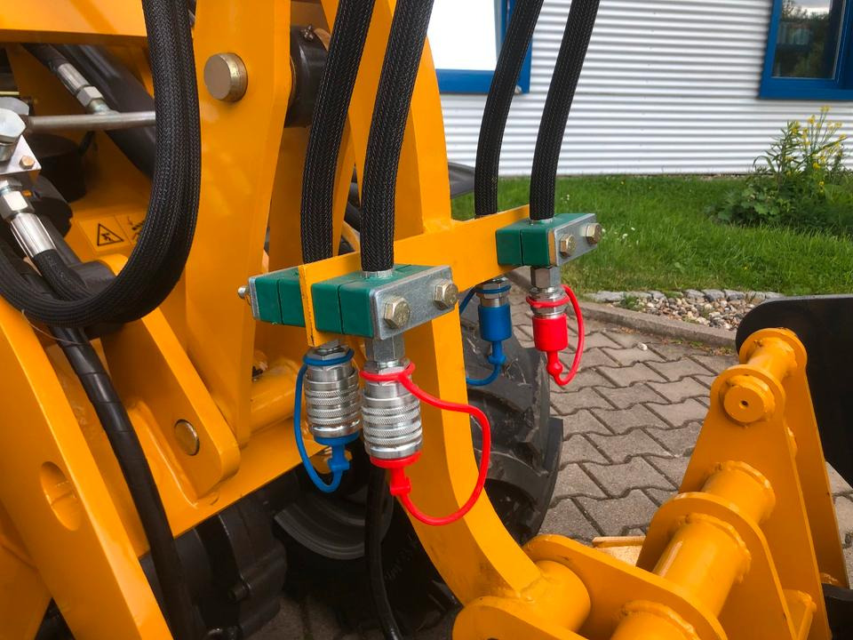 Zglobni utovarivač Radlader / Hoflader BK906 *INKL.19% MWST*PERKINS*BERGER KRAUS*GABELPAKET*CE*EURO: slika Zglobni utovarivač Radlader / Hoflader BK906 *INKL.19% MWST*PERKINS*BERGER KRAUS*GABELPAKET*CE*EURO