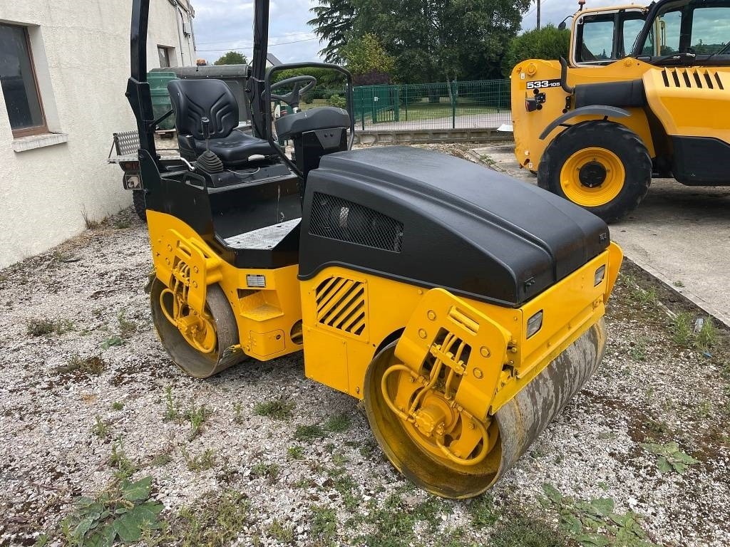 Bomag BW 120 AD-4 - Cestovni valjak: slika Bomag BW 120 AD-4 - Cestovni valjak Bomag BW 120 AD-4 - Cestovni valjak: slika Bomag BW 120 AD-4 - Cestovni valjak