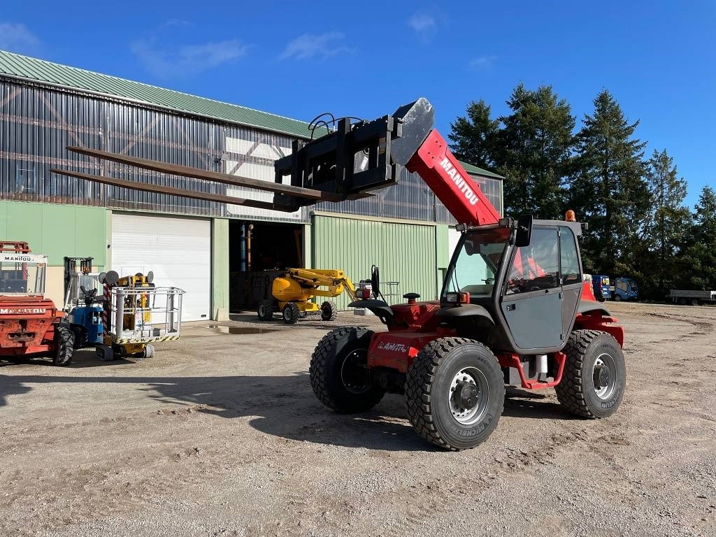 Manitou MVT 675 - Teleskopski rukovatelj: slika Manitou MVT 675 - Teleskopski rukovatelj Manitou MVT 675 - Teleskopski rukovatelj: slika Manitou MVT 675 - Teleskopski rukovatelj