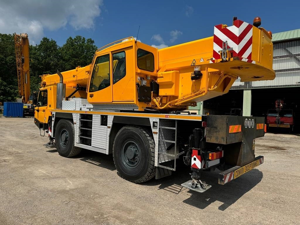 Tadano Faun ATF 40G-2 - Autodizalica: slika Tadano Faun ATF 40G-2 - Autodizalica Tadano Faun ATF 40G-2 - Autodizalica: slika Tadano Faun ATF 40G-2 - Autodizalica