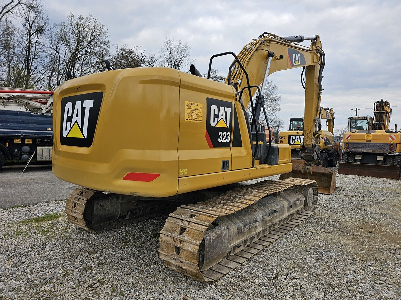 CATERPILLAR 323-07B - Bager gusjeničar: slika CATERPILLAR 323-07B - Bager gusjeničar CATERPILLAR 323-07B - Bager gusjeničar: slika CATERPILLAR 323-07B - Bager gusjeničar