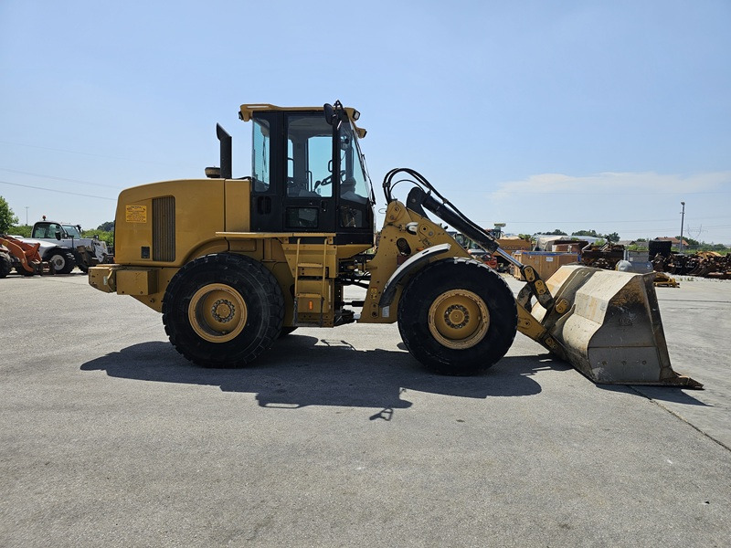 CATERPILLAR 930G - Utovarivač na kotačima: slika CATERPILLAR 930G - Utovarivač na kotačima CATERPILLAR 930G - Utovarivač na kotačima: slika CATERPILLAR 930G - Utovarivač na kotačima