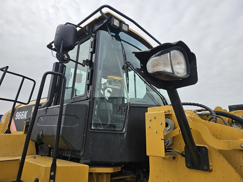 Utovarivač na kotačima CATERPILLAR 966K: slika Utovarivač na kotačima CATERPILLAR 966K