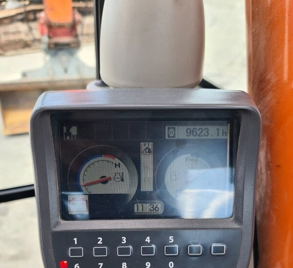 Bager gusjeničar Hitachi ZX180LC-3: slika Bager gusjeničar Hitachi ZX180LC-3 Bager gusjeničar Hitachi ZX180LC-3: slika Bager gusjeničar Hitachi ZX180LC-3