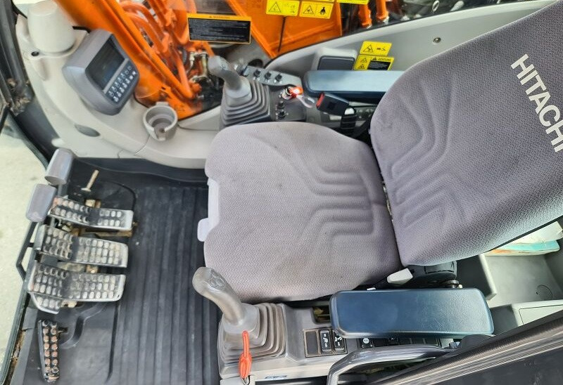 Bager gusjeničar Hitachi ZX180LC-3: slika Bager gusjeničar Hitachi ZX180LC-3 Bager gusjeničar Hitachi ZX180LC-3: slika Bager gusjeničar Hitachi ZX180LC-3