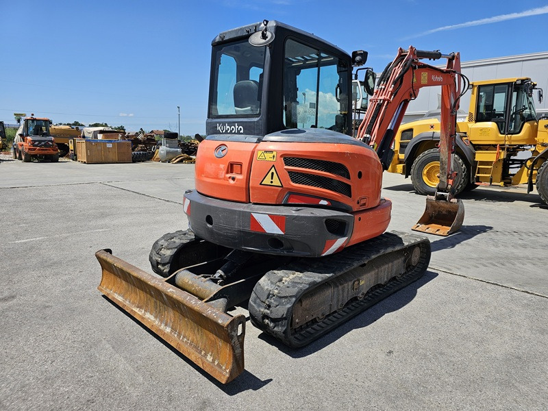 KUBOTA KX057-4 - Mini bager: slika KUBOTA KX057-4 - Mini bager KUBOTA KX057-4 - Mini bager: slika KUBOTA KX057-4 - Mini bager