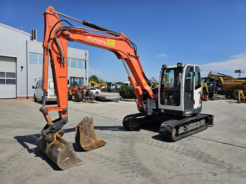 KUBOTA KX080-3 - Mini bager: slika KUBOTA KX080-3 - Mini bager KUBOTA KX080-3 - Mini bager: slika KUBOTA KX080-3 - Mini bager