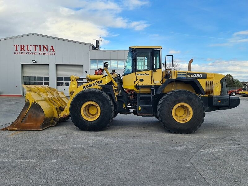 Komatsu WA480-5 - Utovarivač na kotačima: slika Komatsu WA480-5 - Utovarivač na kotačima Komatsu WA480-5 - Utovarivač na kotačima: slika Komatsu WA480-5 - Utovarivač na kotačima